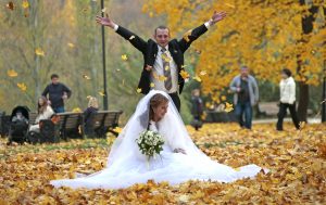 С начала года Царицынский ЗАГС зарегистрировал 4000 браков. Средний возраст женитьбы для мужчин 27–35, для женщин 25–30 лет